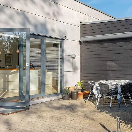 Prázdninový dům 6 Person In Vaeggerlose-by Traum *