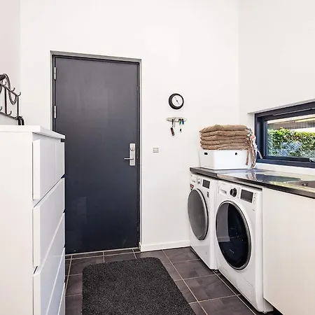 Prázdninový dům 6 Person In Vaeggerlose-by Traum