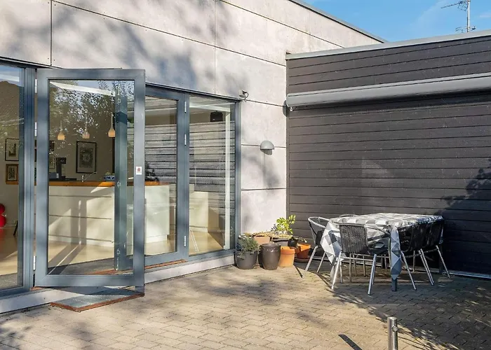 Holiday home 6 Person In Vaeggerlose-by Traum *